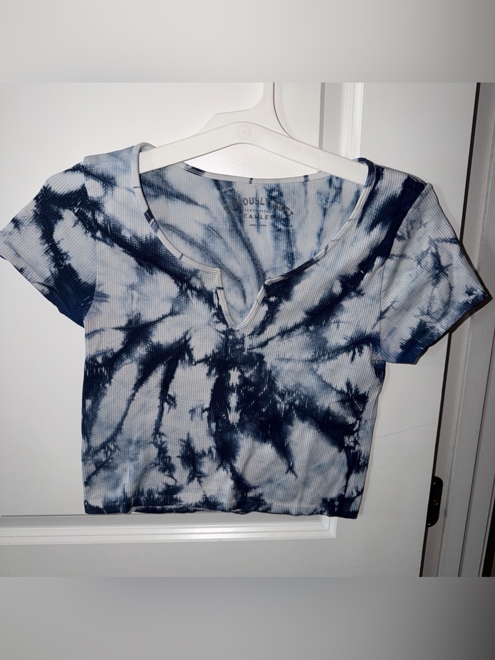 Aeropostale Blue Tie-Dye Notch Neck Crop Top